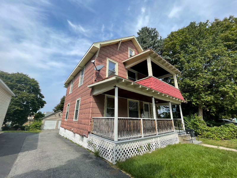 1917-1919 Avenue B in Schenectady, NY - Building Photo