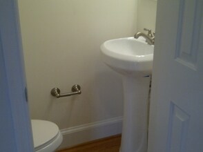 1001 F St NE in Washington, DC - Building Photo - Building Photo