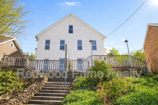 property at 534-536 Russell Ave