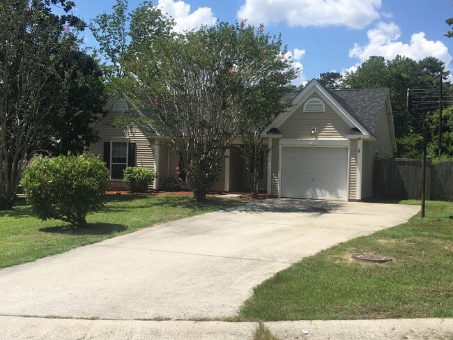 8457 Battle Forest Dr in Charleston, SC - Building Photo - Building Photo