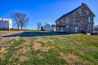 796 Long Ln in Lancaster, PA - Building Photo - Building Photo
