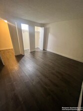 116 Dustin St, Unit 4 in Boston, MA - Foto de edificio - Building Photo