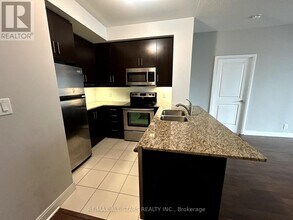 50-2750 Absolute Ave in Mississauga, ON - Building Photo - Building Photo