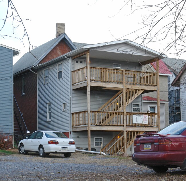 1259 4th St in Williamsport, PA - Foto de edificio - Building Photo