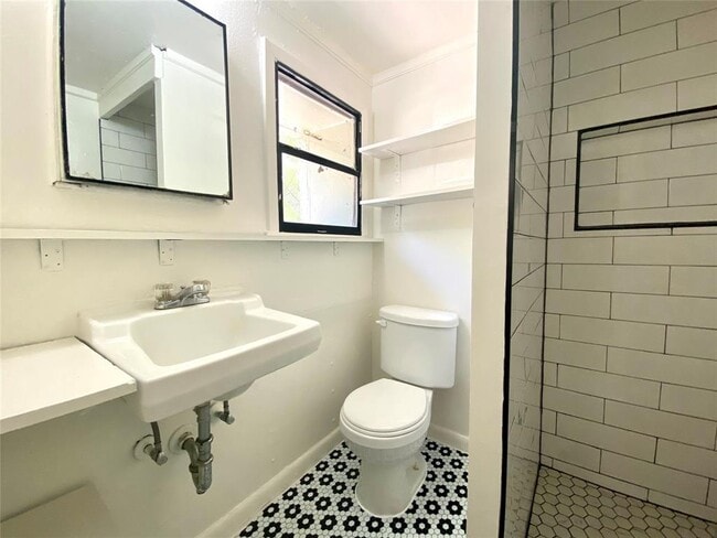 property at 309 E 32nd St