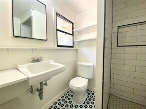 309 E 32nd St in Austin, TX - Building Photo - Building Photo