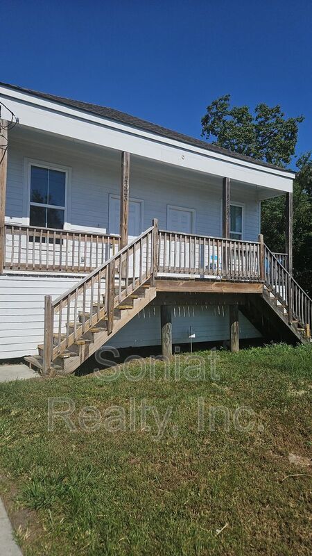 2323 Abundance St
