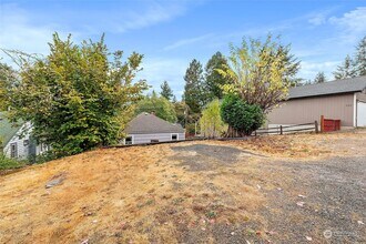 916 Hull Ave in Port Orchard, WA - Building Photo - Building Photo