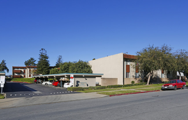 Plaza Apartments in Salinas, CA - Building Photo - Building Photo