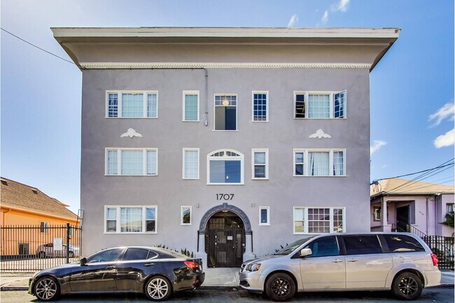1707 36th Avenue in Oakland, CA - Building Photo - Building Photo