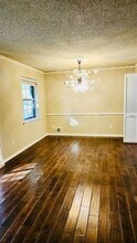 2315 Homeway Cir in Dallas, TX - Building Photo - Building Photo