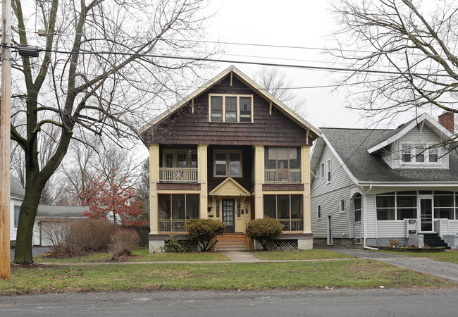 204 3rd St in Liverpool, NY - Building Photo - Building Photo