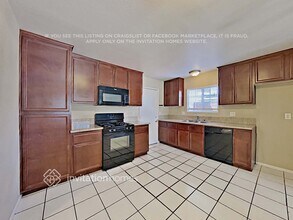 12986 Chestnut Ave in Rancho Cucamonga, CA - Building Photo - Building Photo