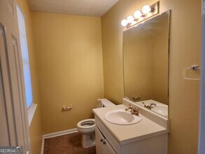 8306 Mountain Pass in Riverdale, GA - Foto de edificio - Building Photo