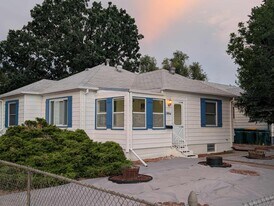 1994 Macon St in Aurora, CO - Building Photo