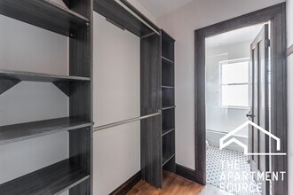 4755 N Sawyer Ave in Chicago, IL - Building Photo - Building Photo