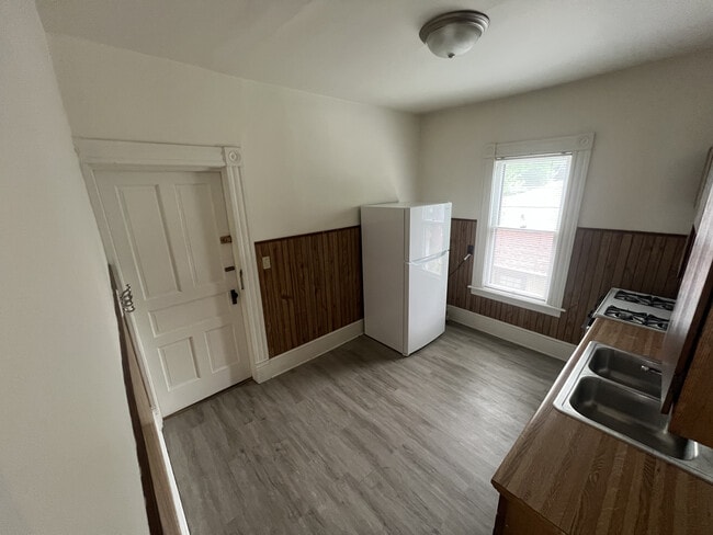 917 King St, Unit 917 in La crosse, WI - Building Photo - Building Photo