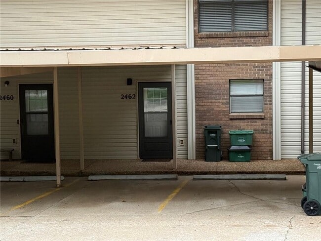 property at 2462 E Kantz Ln