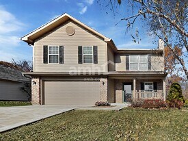 10534 Aspen Dr in Fishers, IN - Building Photo