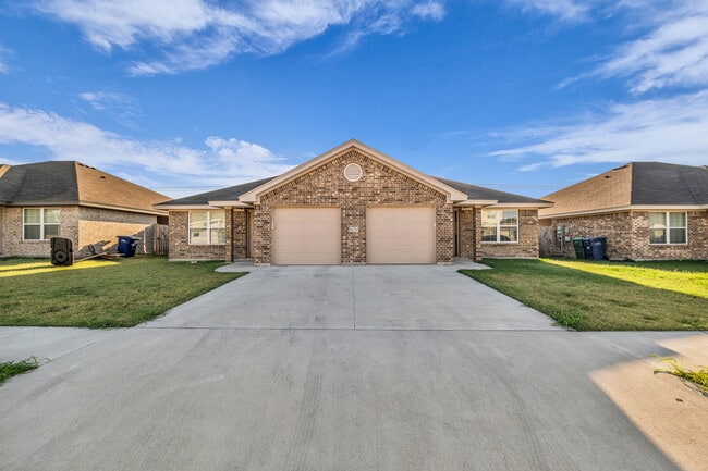 609 Lost Trl, Unit Unit B in Copperas Cove, TX - Building Photo - Building Photo