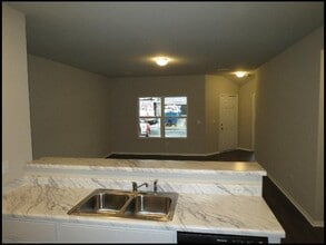 1935 Auburn Hills Dr in Benton, AR - Foto de edificio - Building Photo