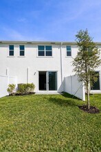 4616 Hollister Ave in Greenacres, FL - Building Photo - Building Photo
