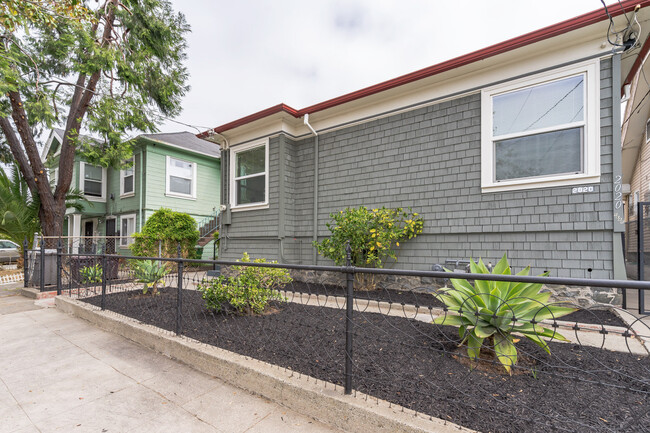 2018 E 15th St in Oakland, CA - Building Photo - Building Photo