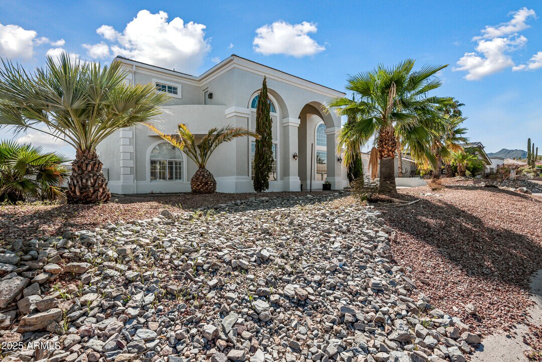 15831 E Thistle Dr in Fountain Hills, AZ - Building Photo