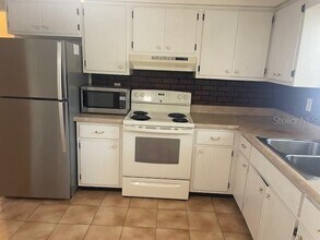 333 Lagoon Dr in Palm Harbor, FL - Building Photo - Building Photo