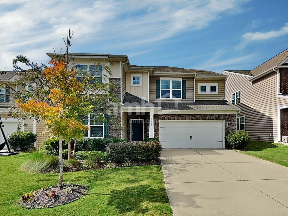 2664 Southern Trace Dr in Waxhaw, NC - Foto de edificio
