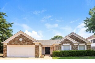 6202 Pennsylvania Ave in Arlington, TX - Building Photo