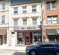 property at 3229 N Clark St