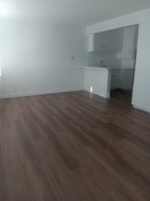 9371 Cellini Ave, Unit 7 in Garden Grove, CA - Foto de edificio - Building Photo