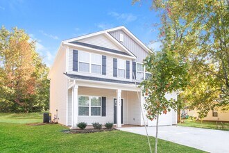 9720 Trinity Rd in Charlotte, NC - Foto de edificio - Building Photo