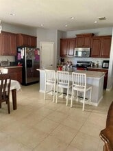 2803 Winglewood Cir in Lutz, FL - Building Photo - Building Photo