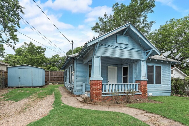 property at 511 Lansing St