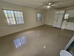 17240 NW 52nd Ave in Miami Gardens, FL - Building Photo - Building Photo