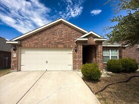 609 Canoe Way in Crowley, TX - Building Photo