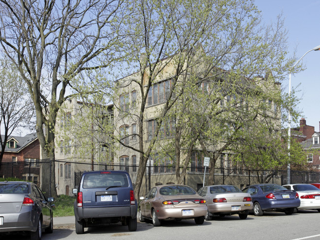 Sherbrooke Manor in Detroit, MI - Building Photo - Building Photo