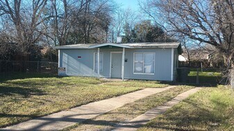 216 Southside Dr in Killeen, TX - Building Photo
