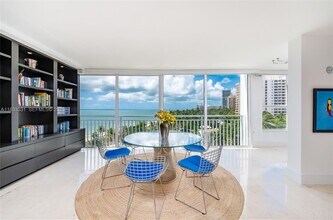 613 Ocean Dr in Key Biscayne, FL - Building Photo - Building Photo