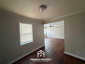 1235 S Perkins Rd in Memphis, TN - Building Photo - Building Photo