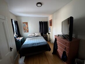 578 Main St, Unit Apt. 2 in Medford, MA - Building Photo - Building Photo