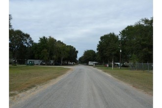 2928 W Hwy 90 in Sulphur, LA - Building Photo - Building Photo