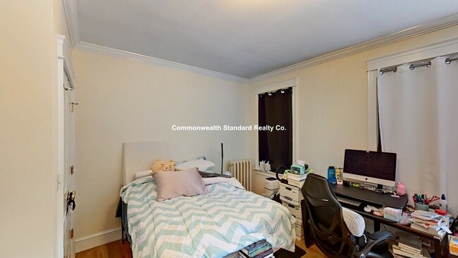 property at 27 Glenville Ave