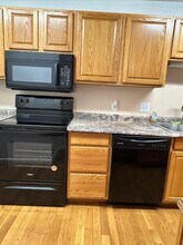 233 Legends Creek Pl, Unit 102 in Indianapolis, IN - Foto de edificio - Building Photo