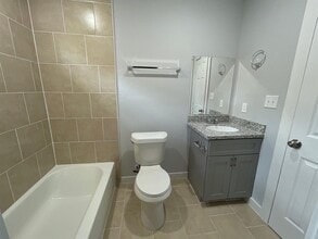 4114 Majestic St, Unit A in Houston, TX - Building Photo - Building Photo