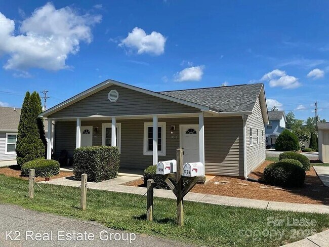 119 Fifth St in Huntersville, NC - Building Photo - Building Photo