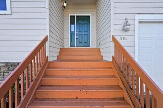 884 Van Buren Dr NW in Salem, OR - Building Photo - Building Photo