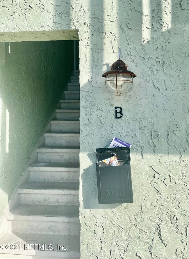 614 4th St N in Jacksonville Beach, FL - Building Photo - Building Photo